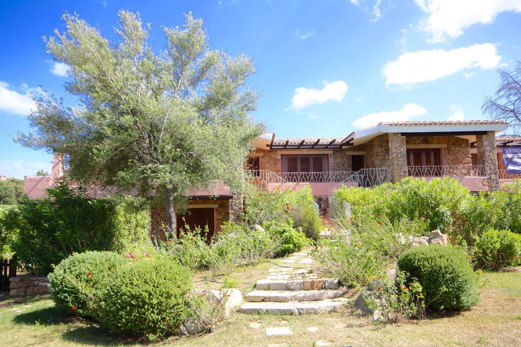 Residenze Dei Fiori Vila Porto Rotondo Exterior foto